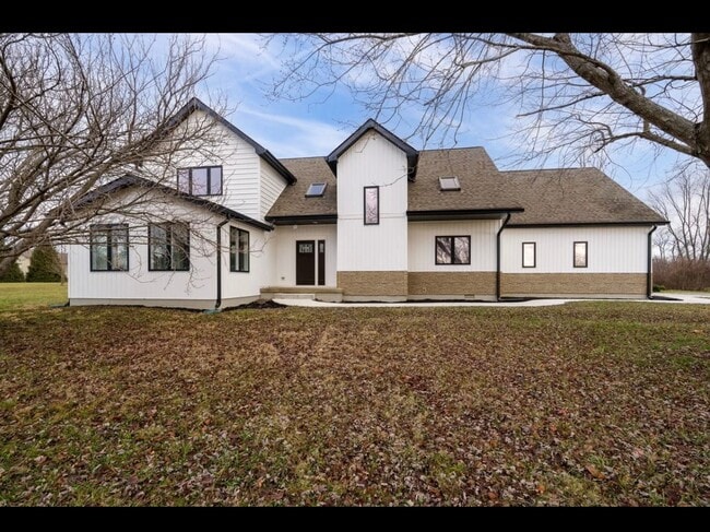 Building Photo - 2268 E Spring Valley Paintersville Rd Rental