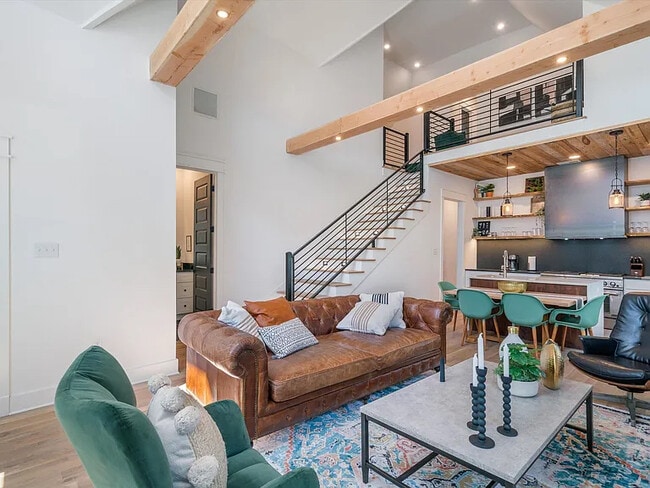 Photo - 2228 Oliver Ave