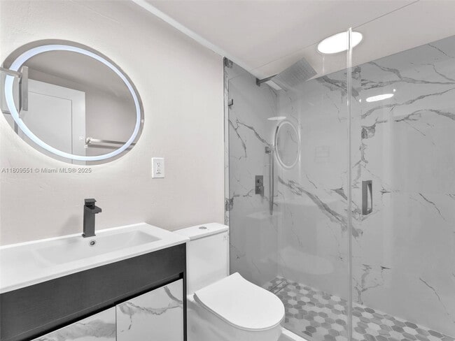 Photo - 10460 SW 43rd St