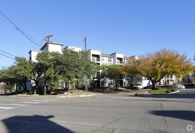 Photo - Marthas Vineyard Place