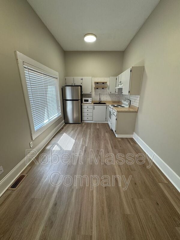 Photo - 1618 Ellwood Ave Unit 1618ELL