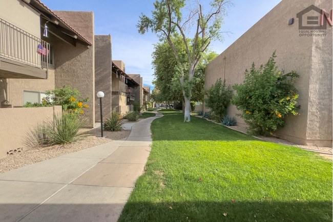 Photo - 2Bed/2Bath Condo at Thomas Rd/56th St! Ready for Immediate Move-In! Unit N5