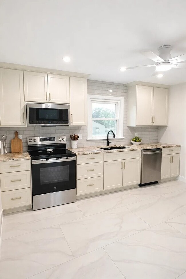 Photo - 1679 Culleoka Hwy