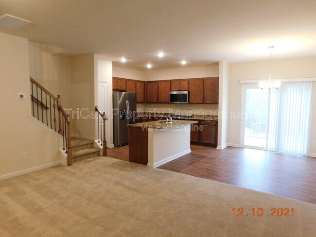 Photo - 103 Early Times Ave