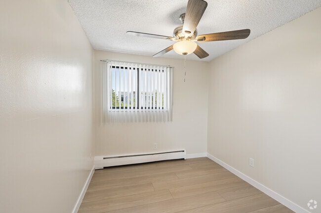 2BR, 1BA - 700SF - Bedroom - Orchard Glen Apartments