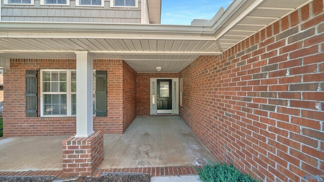 Photo - 113 NW Imogene Way