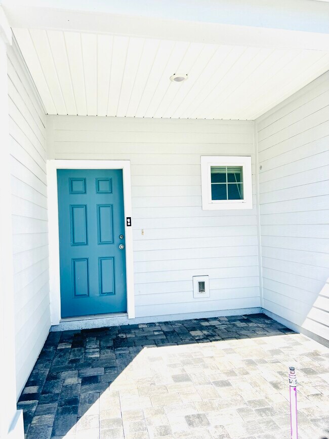 Photo - 472 Albany Bay Blvd