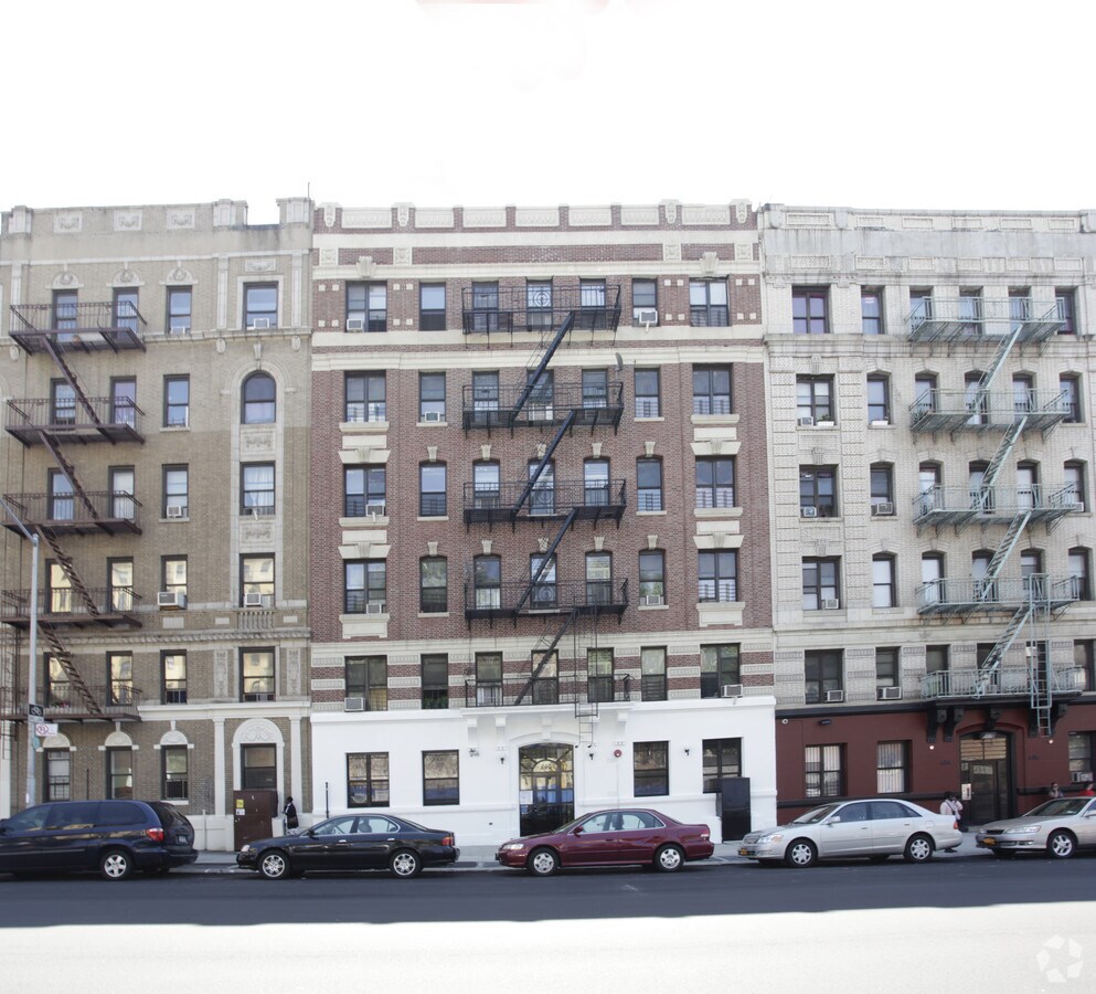 Photo - 660 St Nicholas Ave