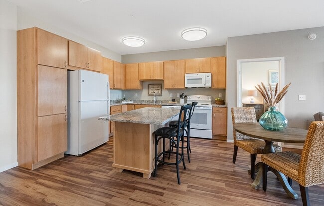 Legacy Commons at Signal Hills 55+ Apartments