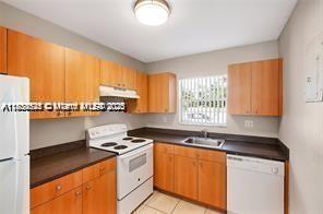 Photo - 4841 NW 9th Dr Unidad 4840 Rental