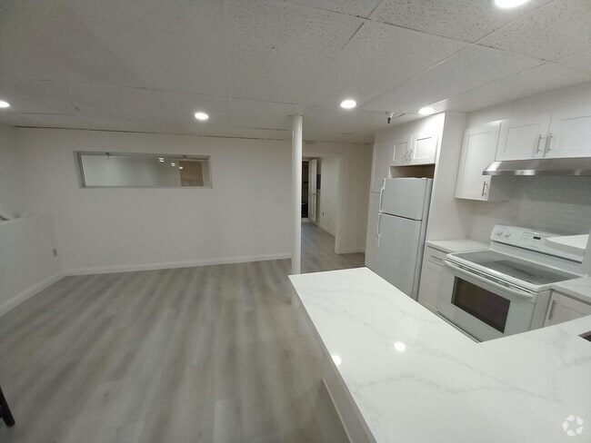 Building Photo - 51 Boardman Pl Unit 51B Boardman Rental