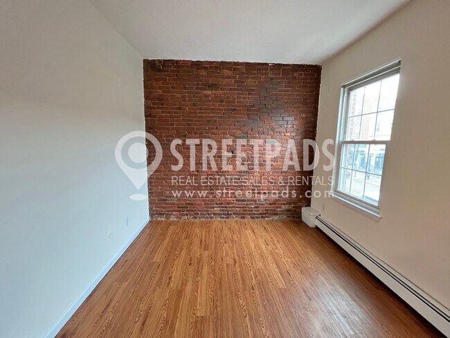 62 S Huntington Ave Unit 11