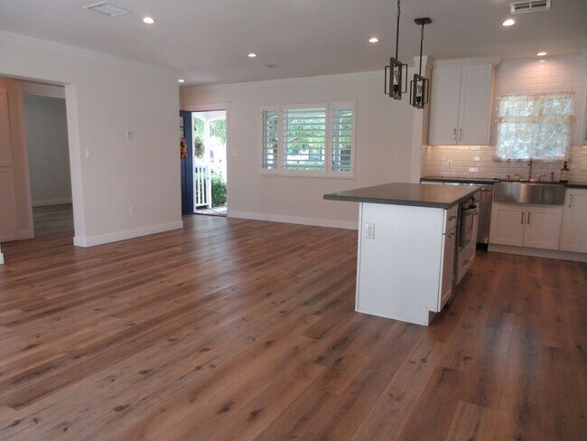 Photo - Truly lovely 3 bedroom home on cul-de-sac ...