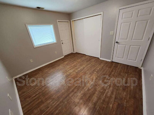 Photo - 2955 S 13 1/2 St