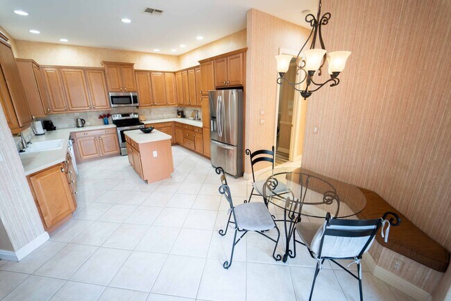 Photo - 5886 Paradise Cir