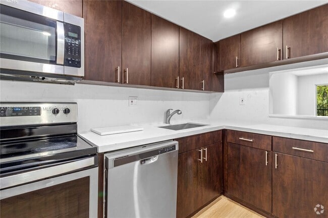 Building Photo - 7900 S Colony Cir Unit 206 Rental