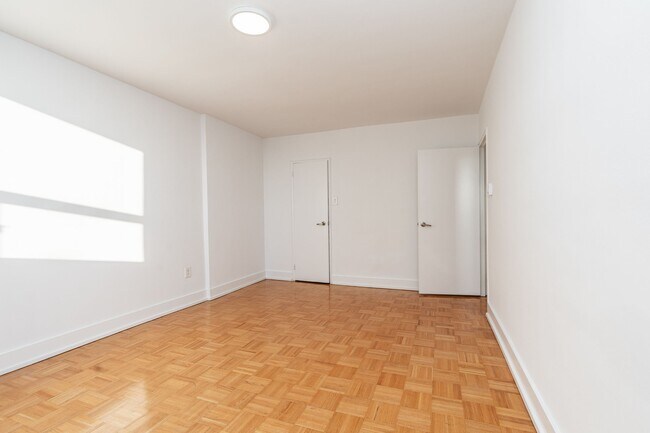 Photo - 265 Dixon Road Unit 1605