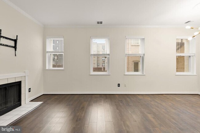 Photo - 2114 N St NW Unit 15