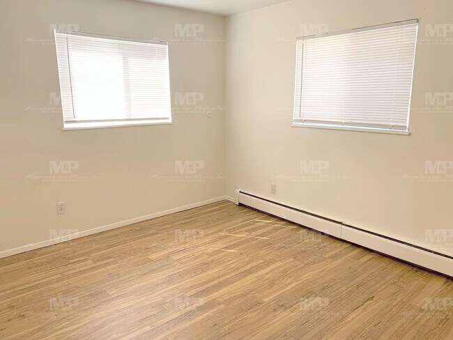 Photo - 2909 Sumac St Unit 2909 Sumac St. #D 213-4