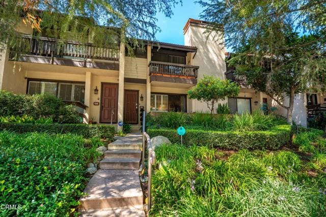 Building Photo - 5711 Owensmouth Ave