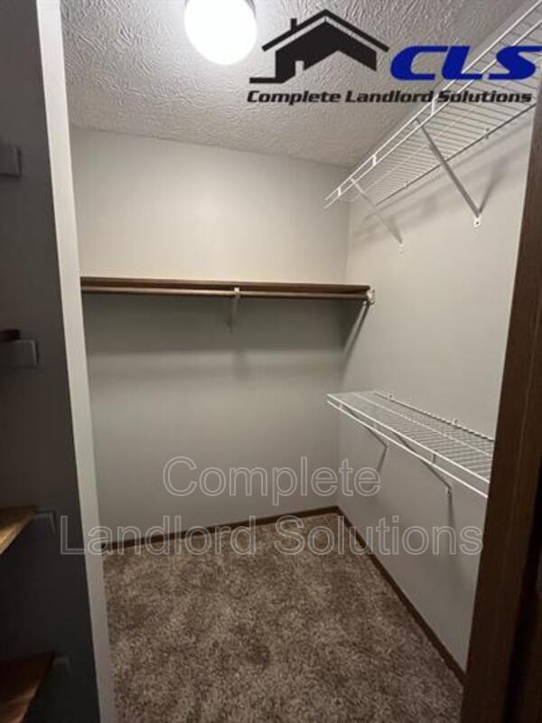 Photo - 1712 E Morgan Dr