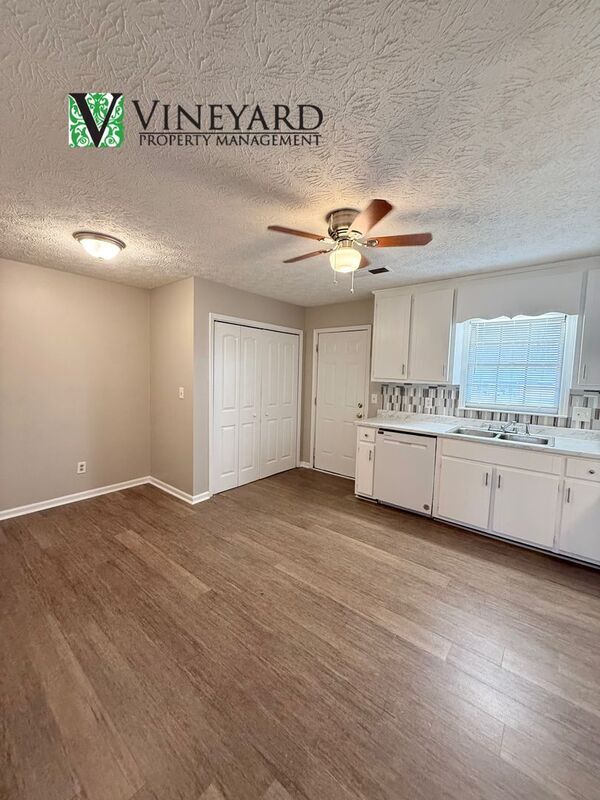 Photo - 19 Hannon Way Unit 19