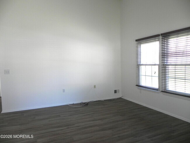 Photo - 138 Aster Ct