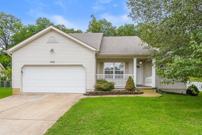 626 N Friedberg Dr