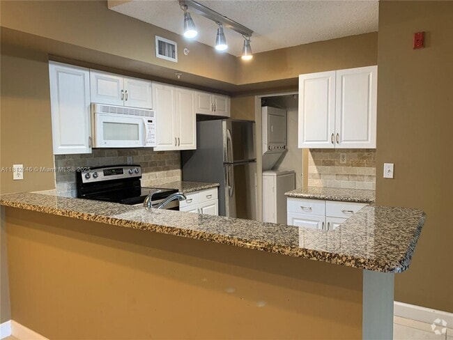 Building Photo - 2620 S University Dr Unit 305 Rental
