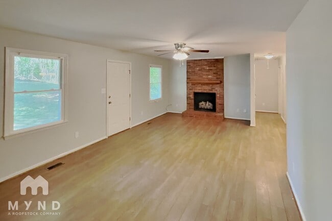 Photo - 4629 Longbriar Dr