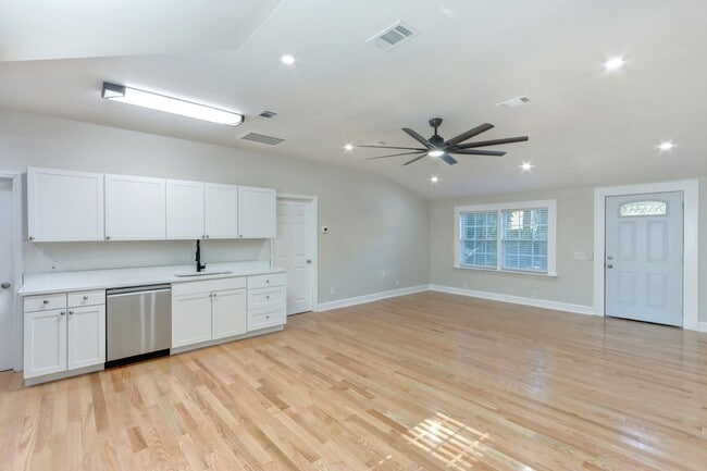 Photo - 2109 E 36th St Unit Main House