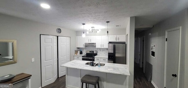 Photo - 8975 Ashwood Dr