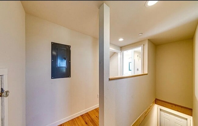 Photo - 1017 E Front St