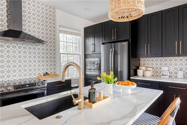 Photo - 841 Kirkwood Ave SE