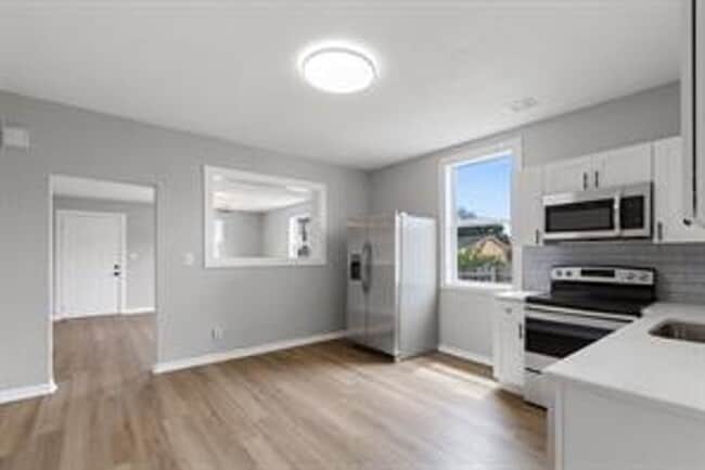 Photo - CLAR2406 Unit A