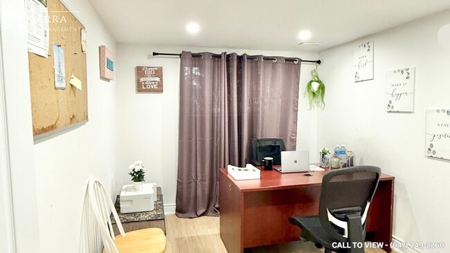 Photo - 402 Upper Paradise Rd