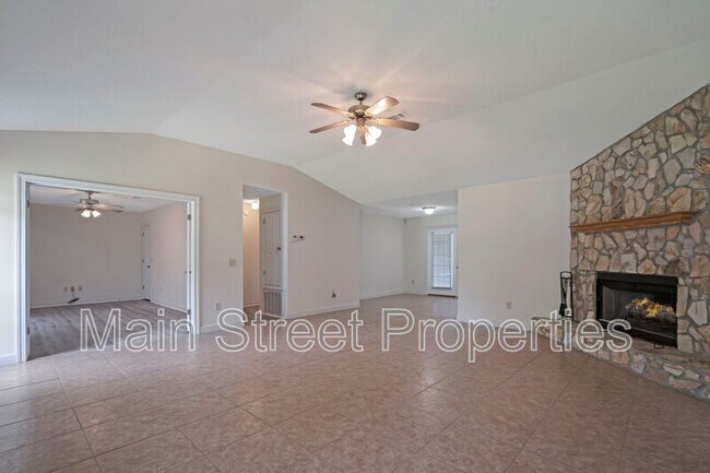 Photo - 1301 Elliott St