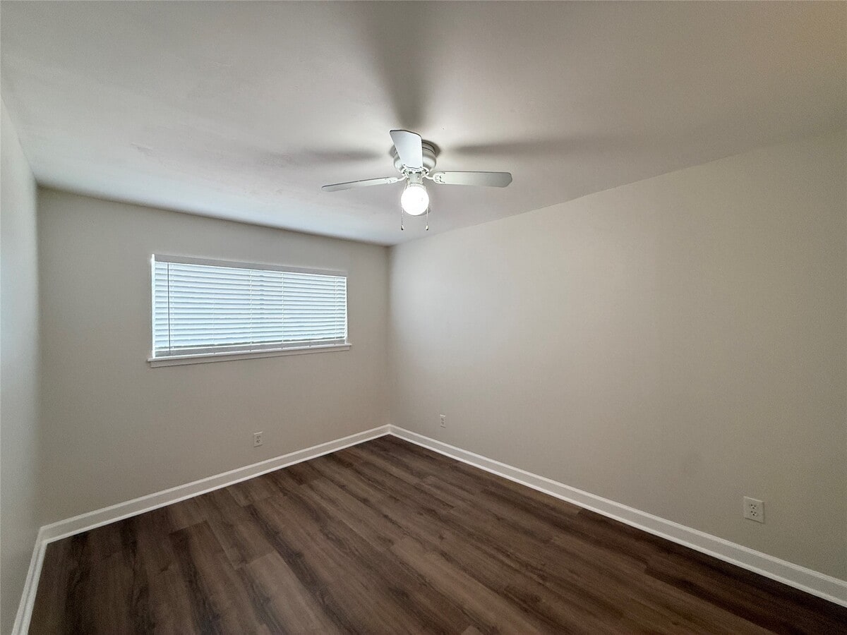 Photo - 1141 N Durham Dr Unit 15