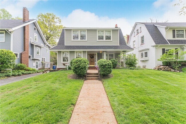 Photo - 1465 W Clifton Blvd Casa