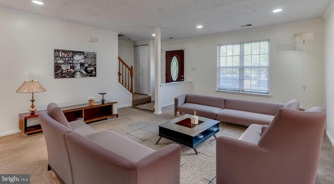 Photo - 2502 Regal Pl