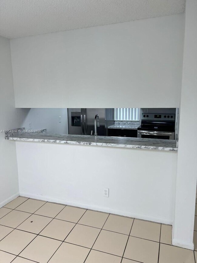 Photo - 8720 N Sherman Cir Unit 303
