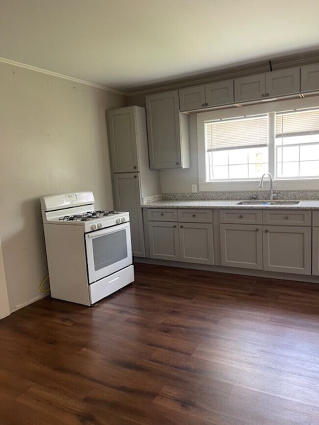 Photo - 2 bed 1 bath - Home for Rent