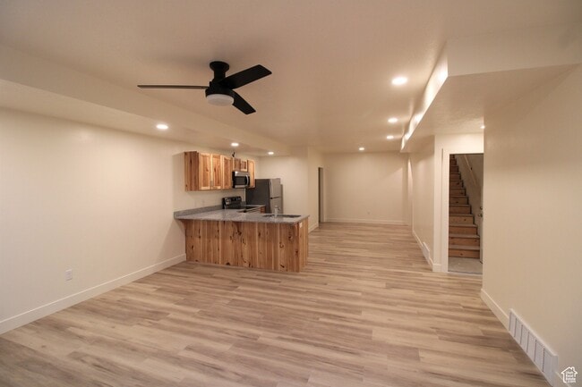 Building Photo - 1519 N 200 E