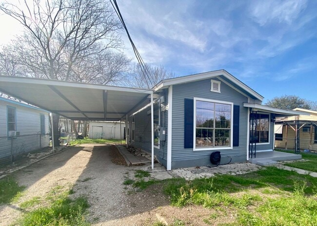 Adorable 3 Bedroom in Loma Vista! - Adorable 3 Bedroom in Loma Vista! House