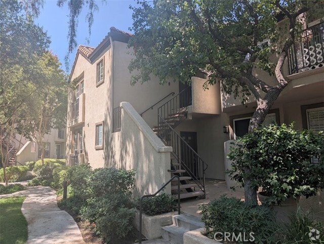 Building Photo - 24121 Del Monte Dr. Unit 125 Rental