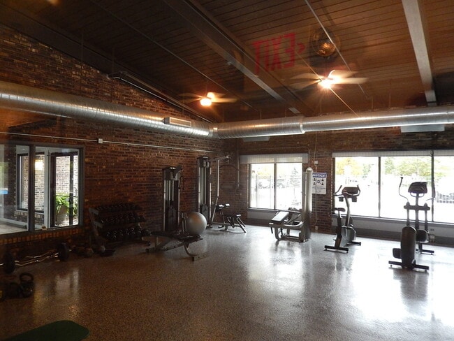 Photo - 120 Lakeview Dr Unit 309