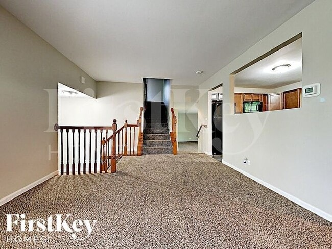 Photo - 42 Deerpath Rd