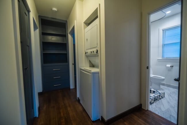 Photo - 2045 Calvert St Unit Floor 2