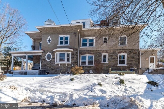 Building Photo - 7738 Ardleigh St