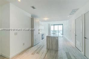 Photo - 480 NE 31st